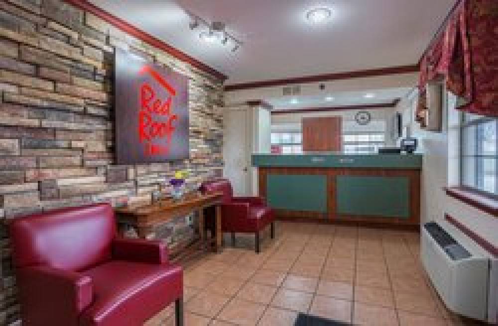  Red Roof Inn West Memphis, AR  4