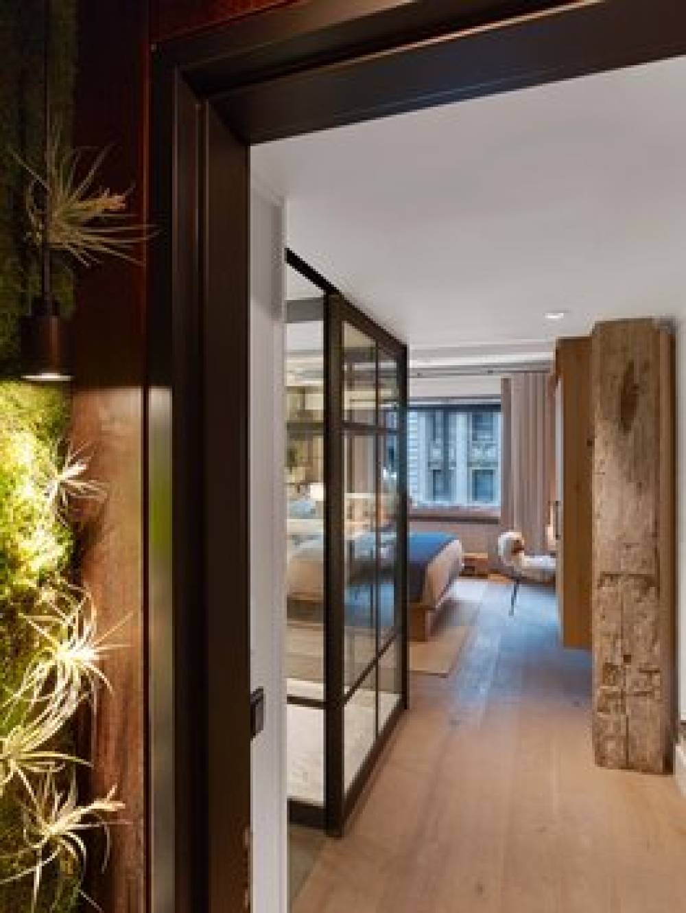 1 HOTEL CENTRAL PARK 5
