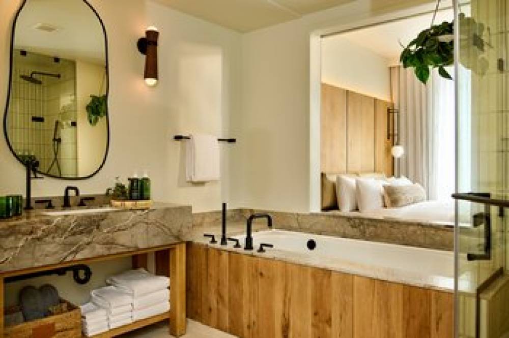 1 Hotel Seattle 10