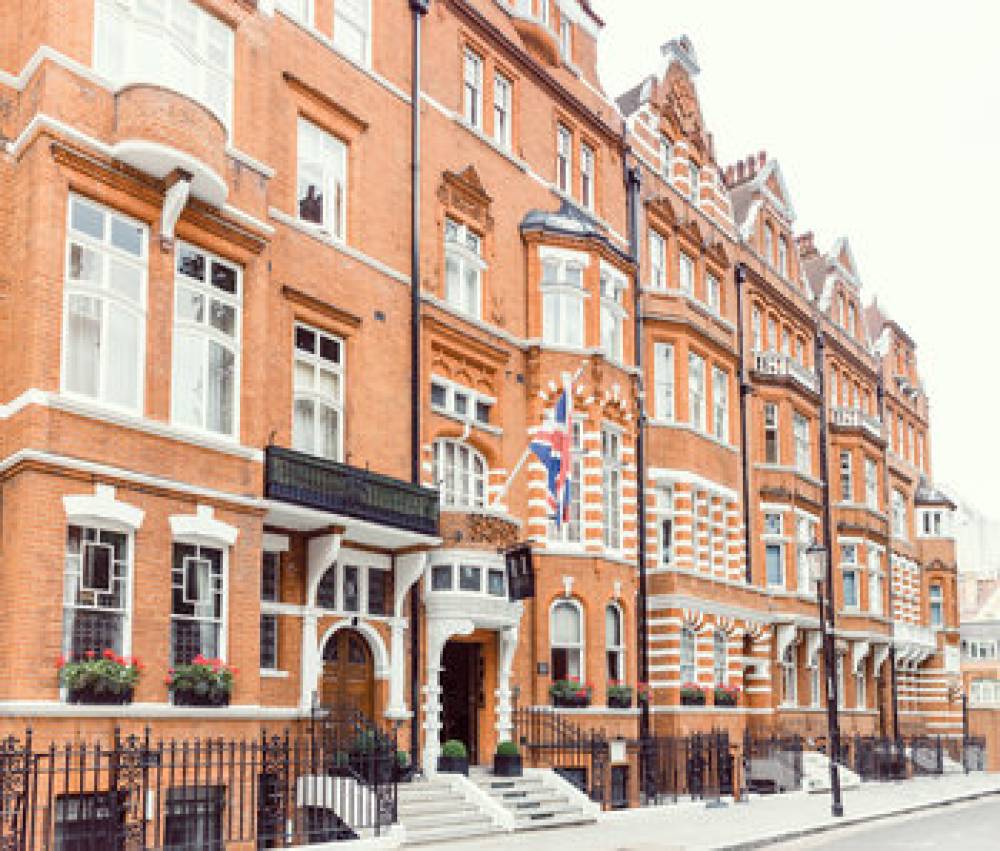 11 CADOGAN GARDENS 3