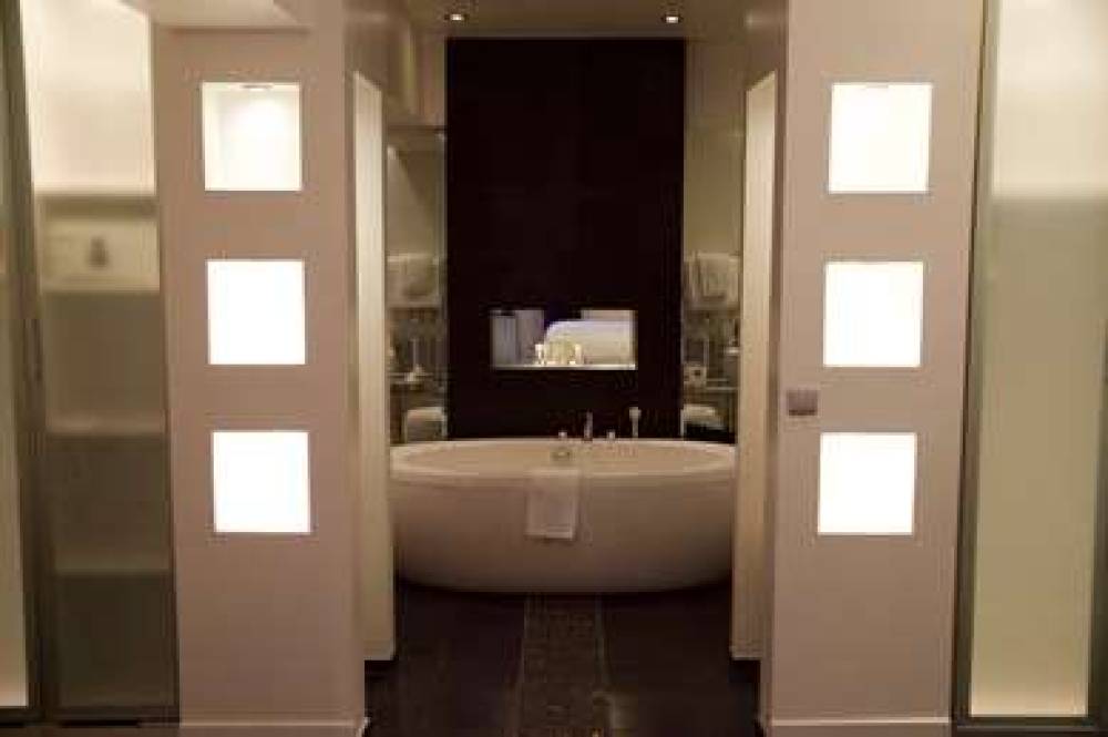 1K PARIS-WORLDHOTEL 10