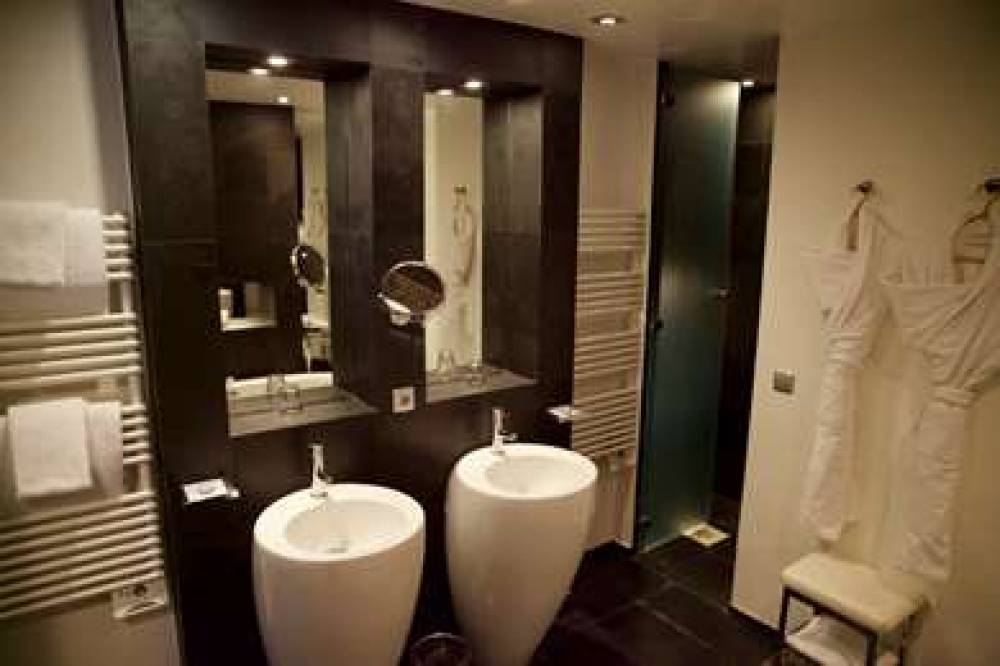 1K PARIS-WORLDHOTEL 9