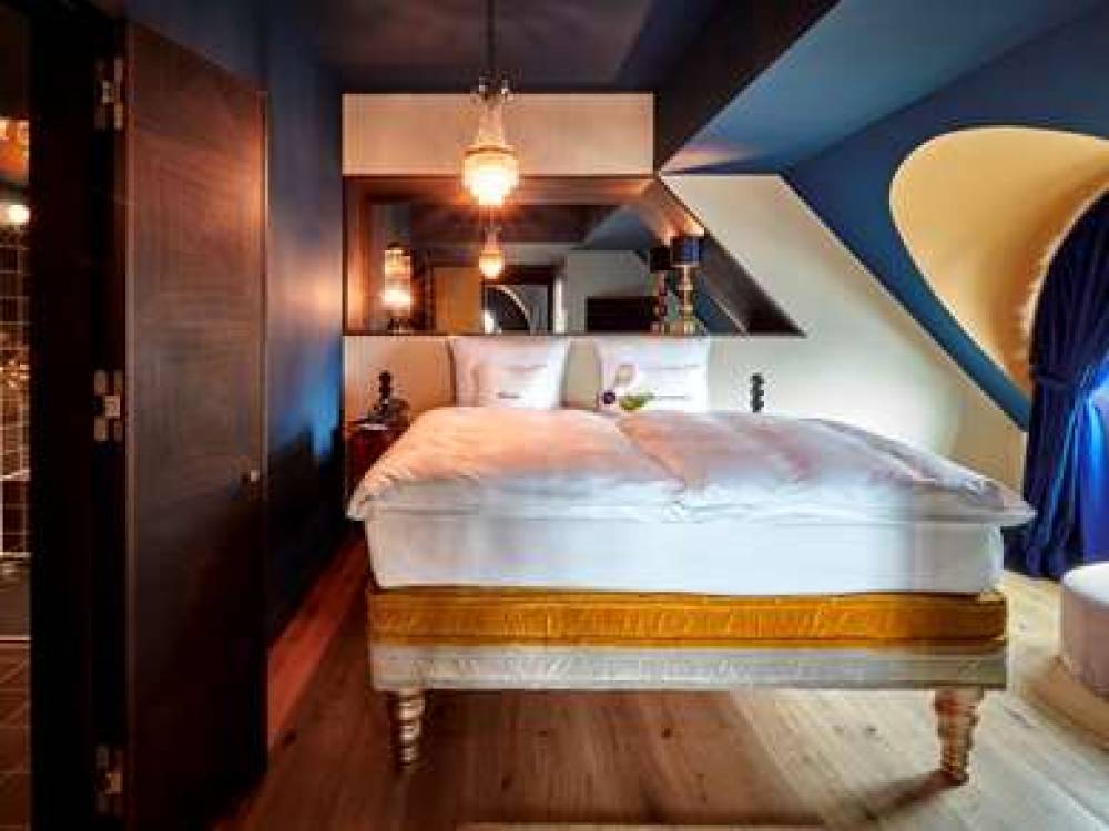 25HOURS HOTEL THE ROYAL BAVARI 1