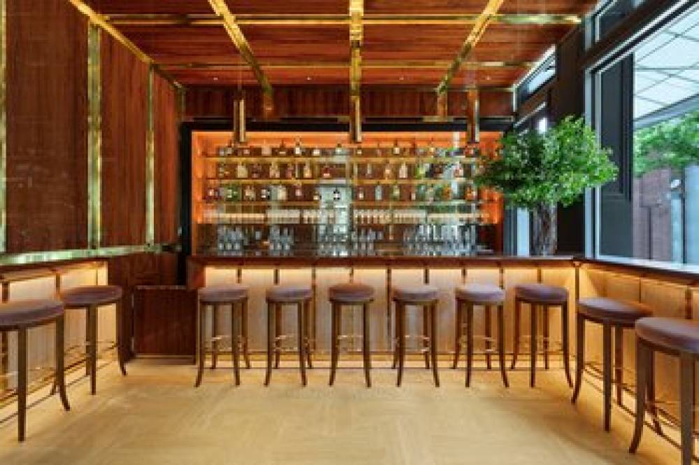 33 SEAPORT HOTEL NEW YORK 9