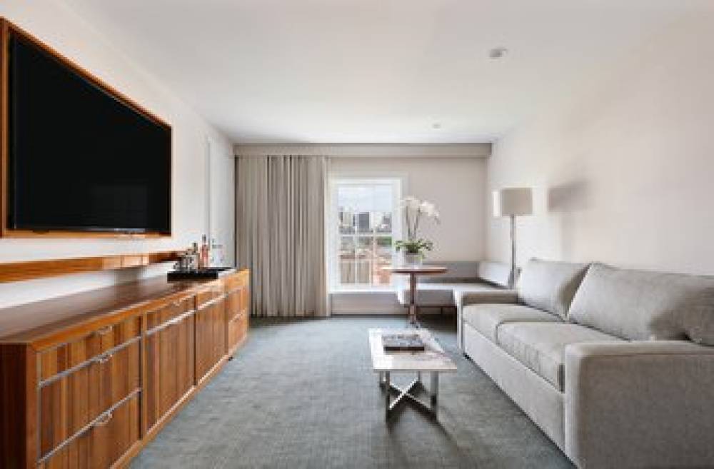 33 SEAPORT HOTEL NEW YORK 10