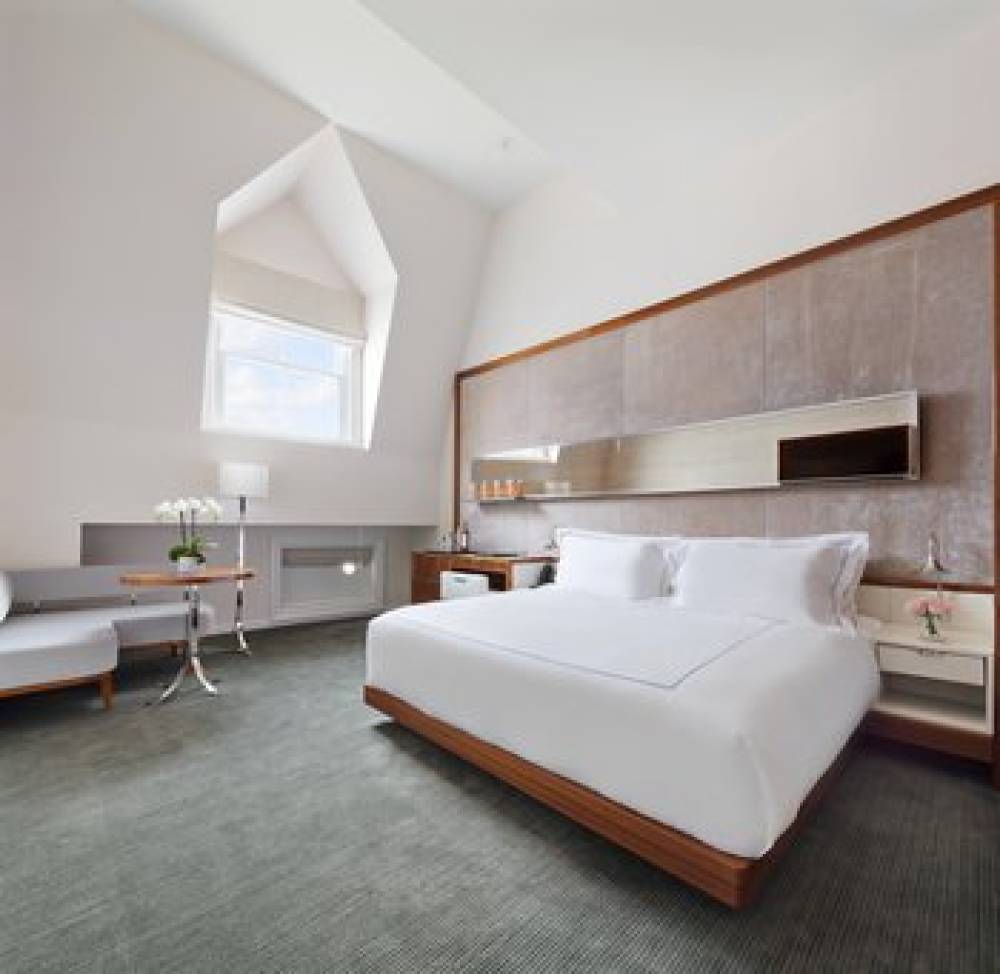33 SEAPORT HOTEL NEW YORK 6