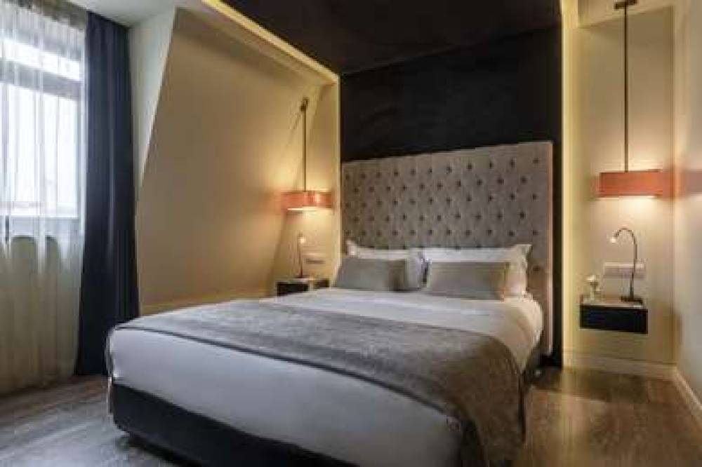 9HOTEL MERCY 6