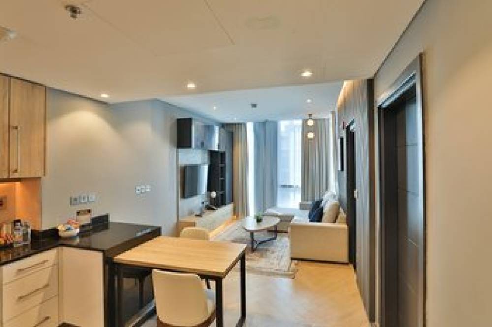 A AND H HOTEL APARTMENTS 5