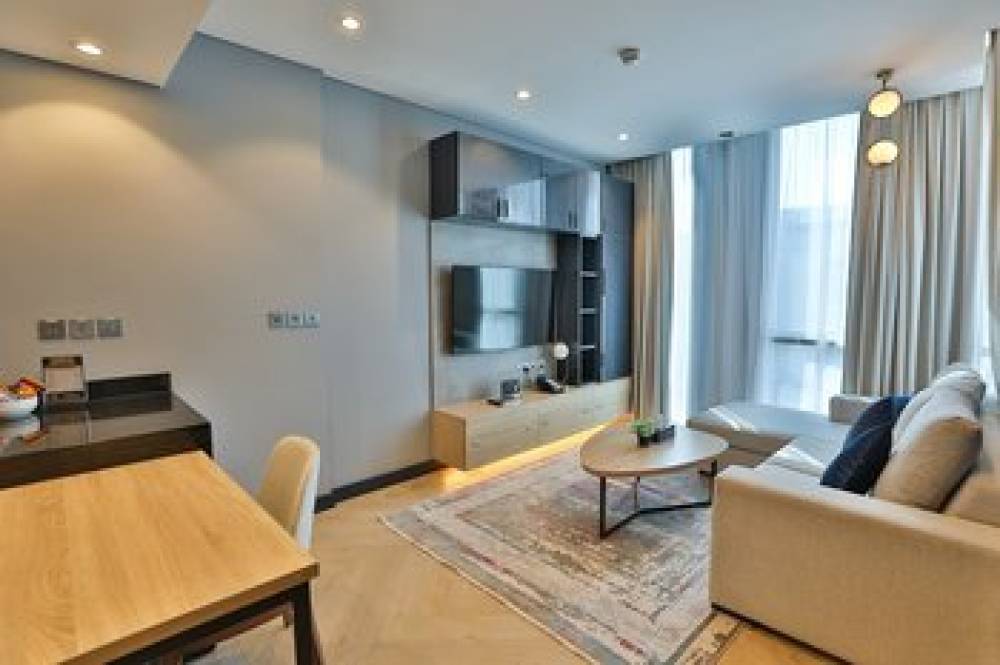 A AND H HOTEL APARTMENTS 3