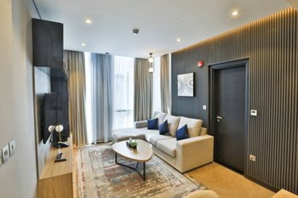 A AND H HOTEL APARTMENTS 7