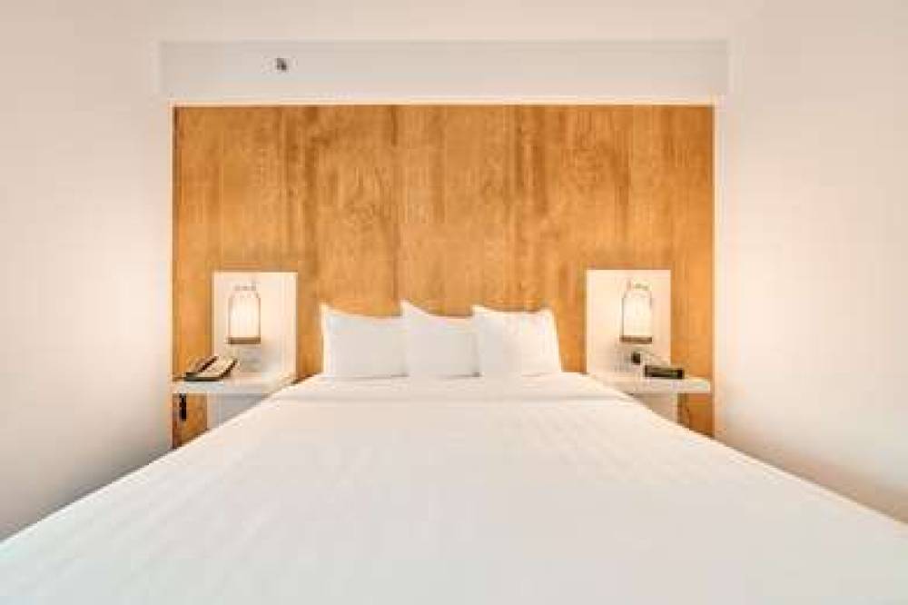 AAVA WHISTLER HOTEL 7