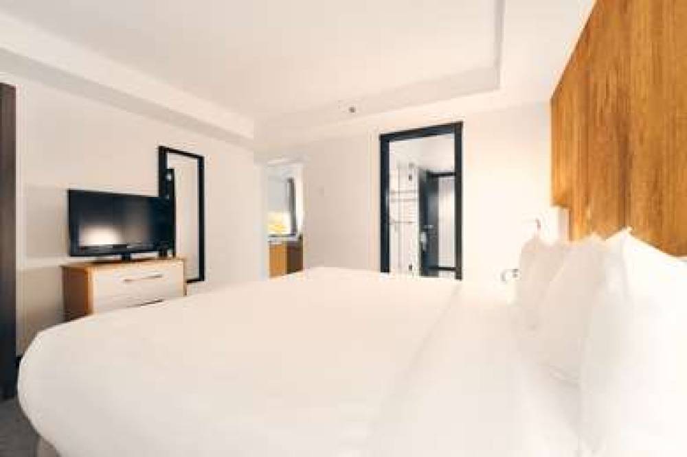 AAVA WHISTLER HOTEL 9