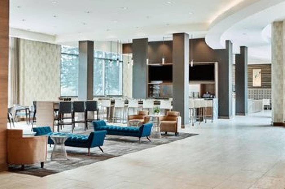 AC Hotel By Marriott Cincinnati At The Banks 1