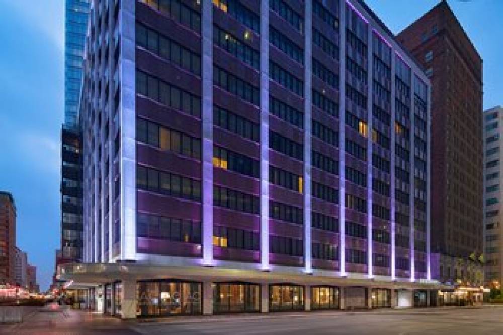 AC Hotel By Marriott Houston Downtown 1