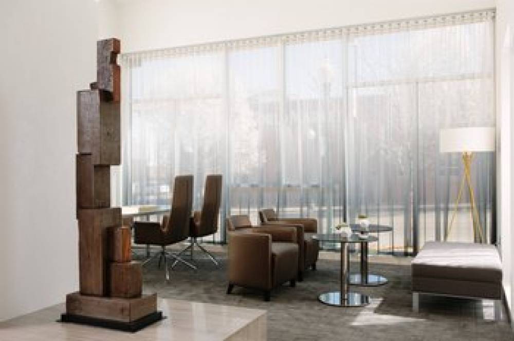 AC Hotel By Marriott Kansas City Plaza 4
