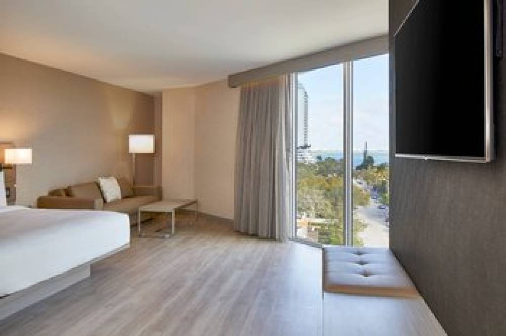 AC Hotel By Marriott Miami Wynwood 8