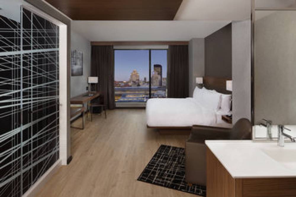 AC Hotel By Marriott Montreal Downtown 8