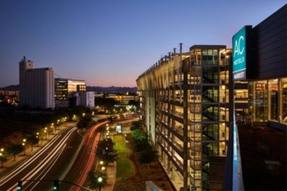 AC Hotel By Marriott Phoenix Tempe Downtown 2