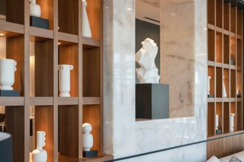 AC Hotel By Marriott Scottsdale North 7