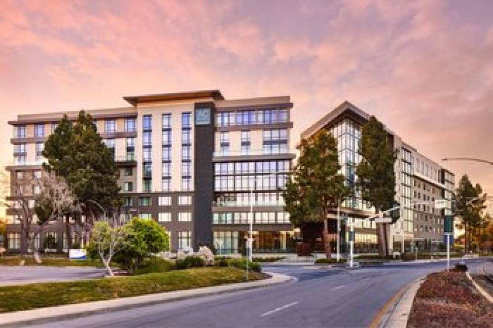 AC Hotel By Marriott Sunnyvale Moffett Park 3