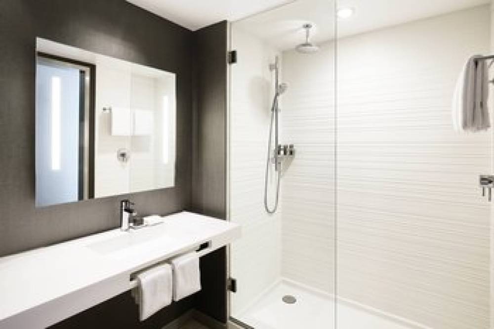 AC Hotel By Marriott Tampa Airport 8