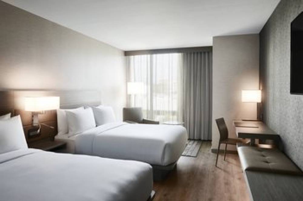 AC Hotel By Marriott Tampa Airport 4