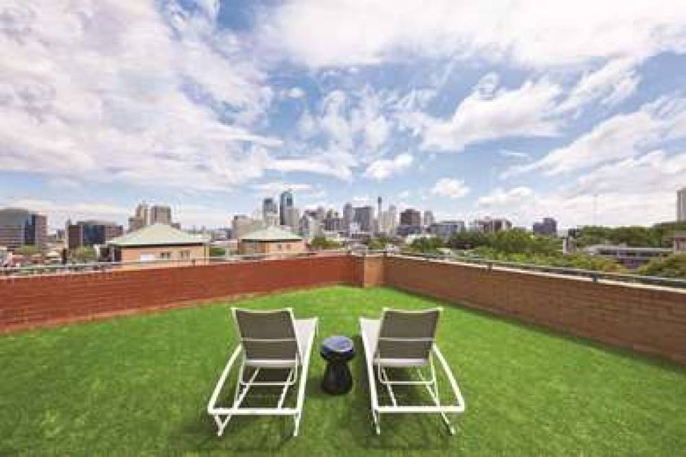 ADINA SYDNEY SURRY HILLS 1