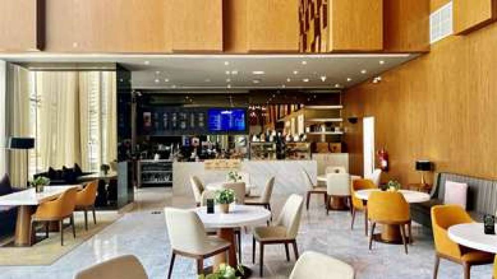 ALEPH RESIDENCES CURIO BY HILTON 7