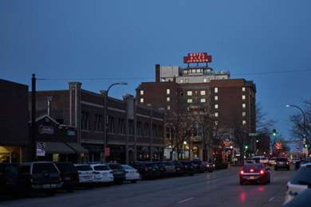 ALEX JOHNSON CURIO BY HILTON 3
