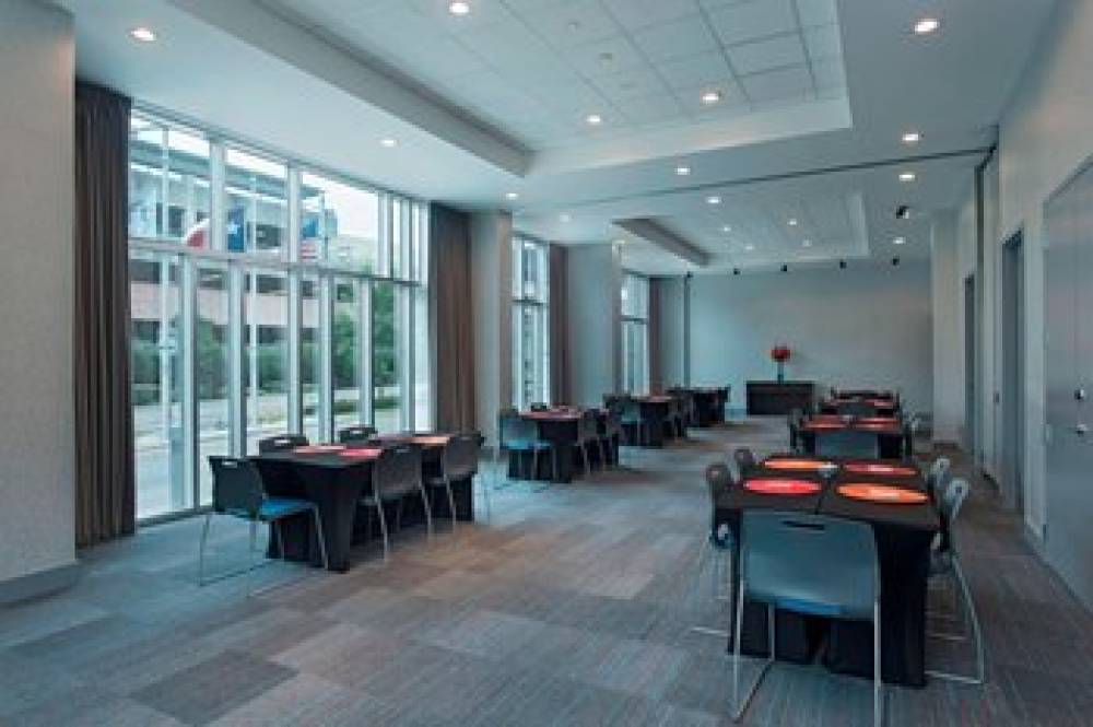 Aloft Austin At The Domain 7