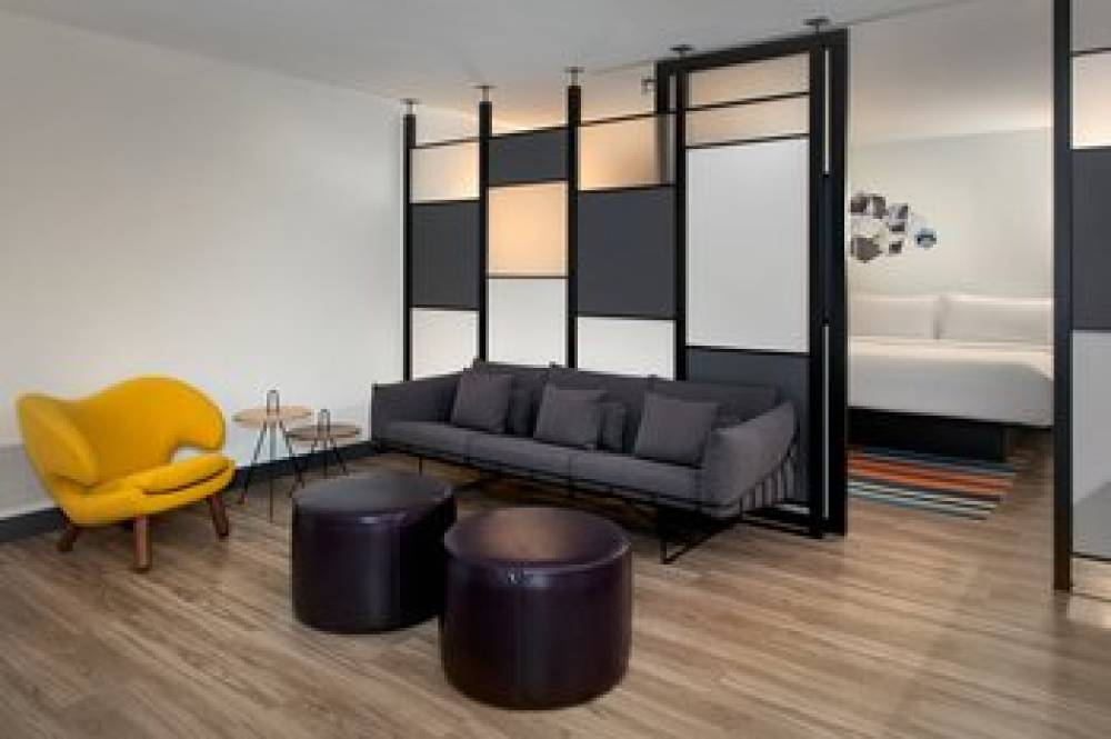 Aloft Buffalo Downtown 10