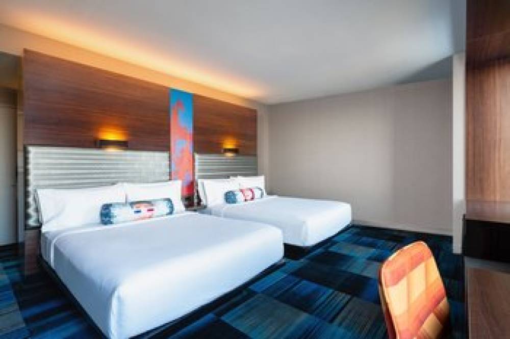 Aloft By Marriott Boston Seaport 9