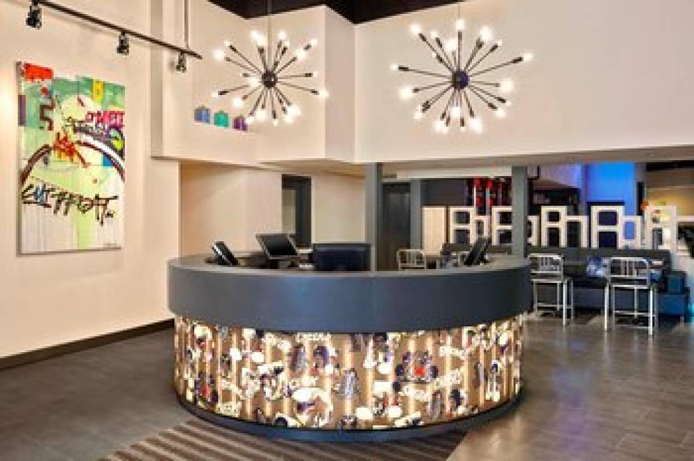 Aloft Calgary University 3