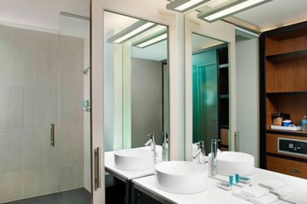 Aloft Cleveland Beachwood 7
