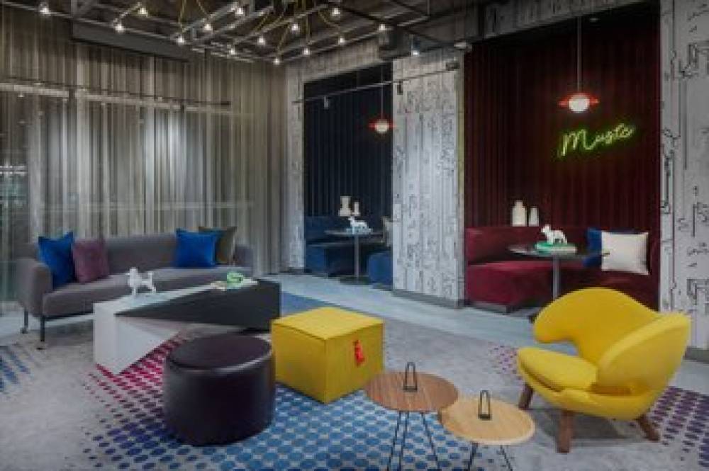 Aloft Fort Lauderdale Airport 7