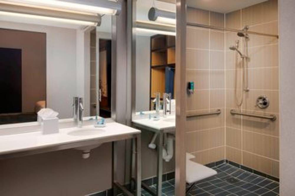 Aloft Houston By The Galleria 6