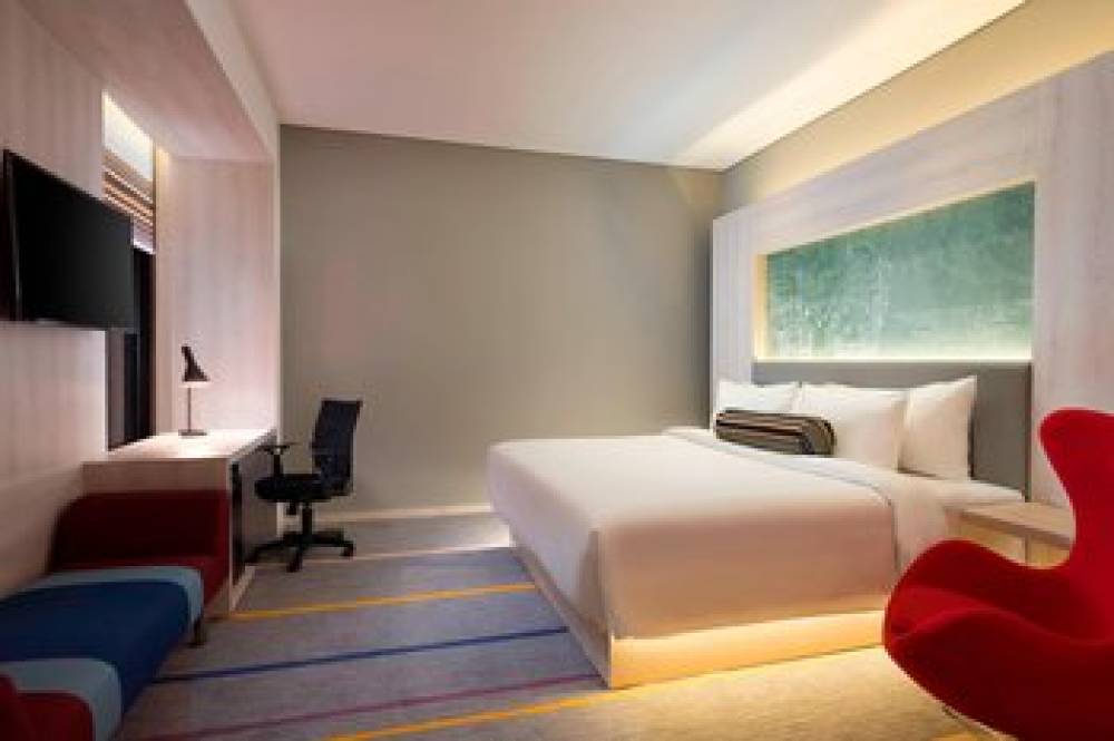 Aloft Jakarta Wahid Hasyim 7