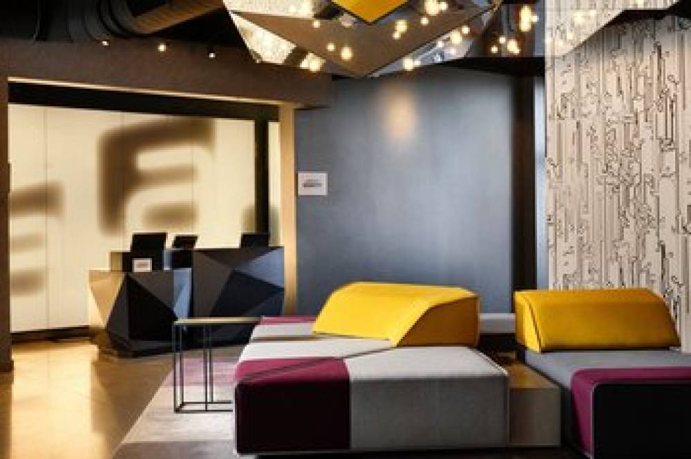 Aloft Knoxville West 5