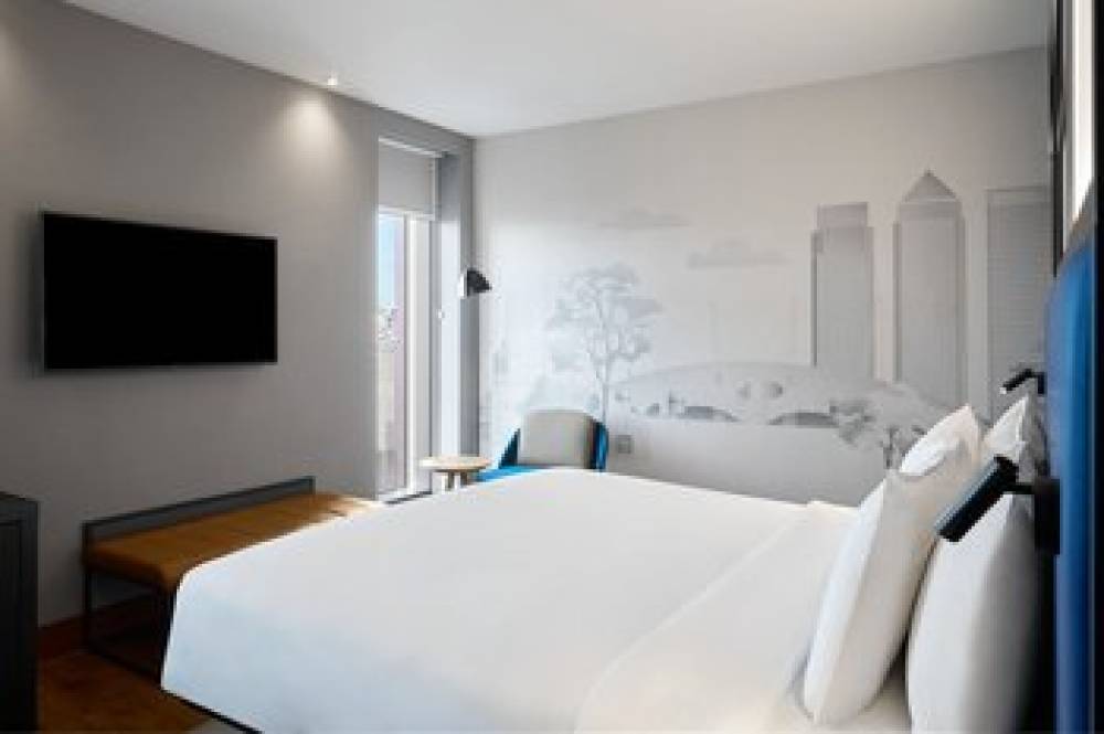 Aloft London Excel 5