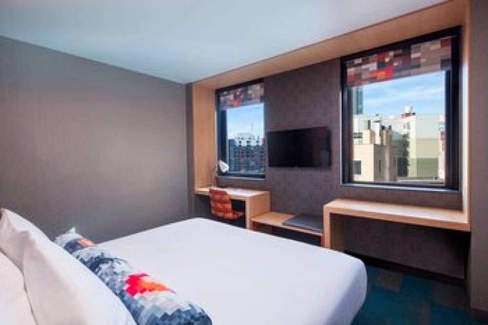 Aloft Long Island City-Manhattan View 7