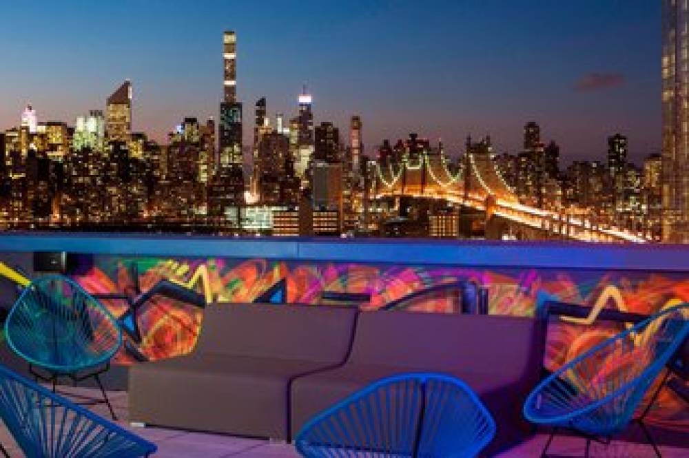 Aloft Long Island City-Manhattan View 2