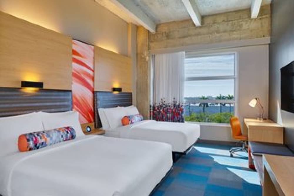 Aloft Miami Airport 10