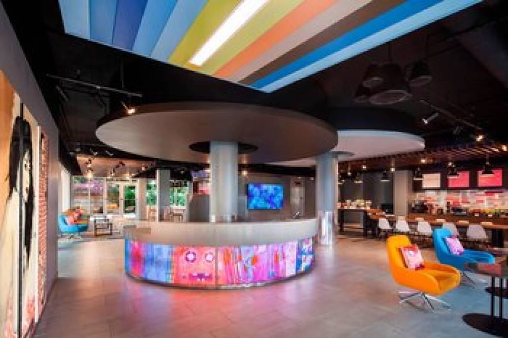 Aloft Miami Dadeland 3