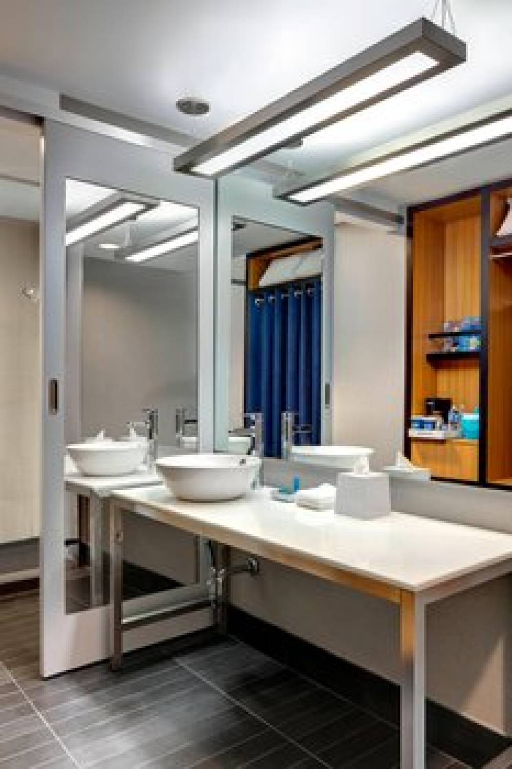 Aloft New York Brooklyn 8