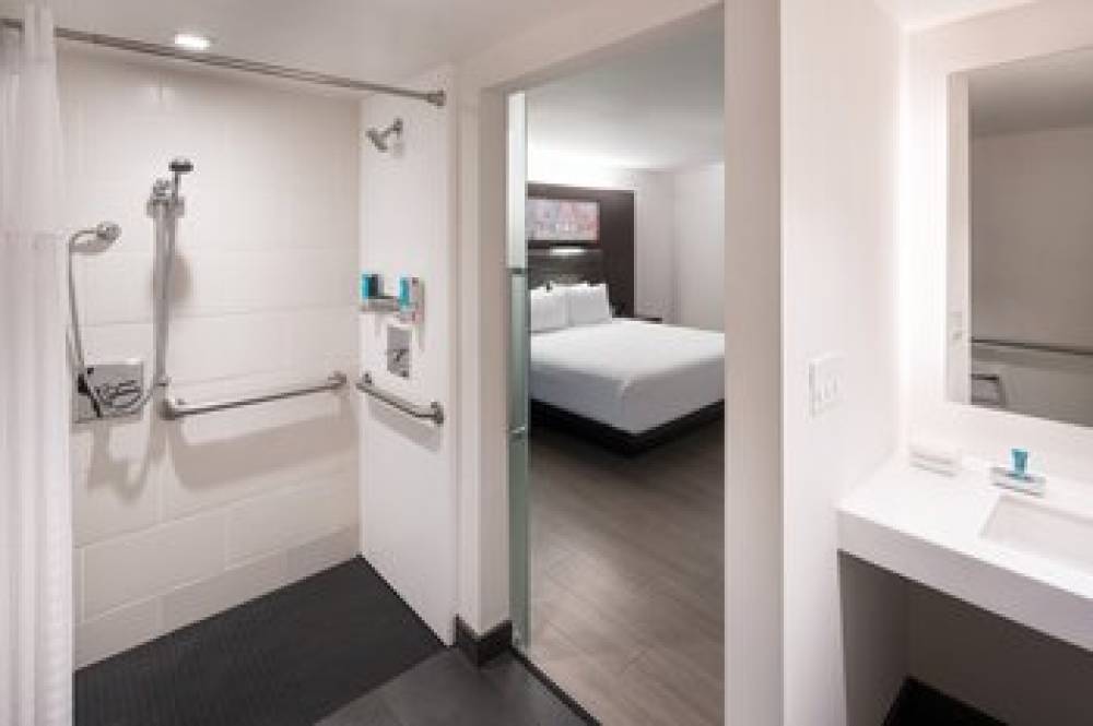 Aloft Sunnyvale 8
