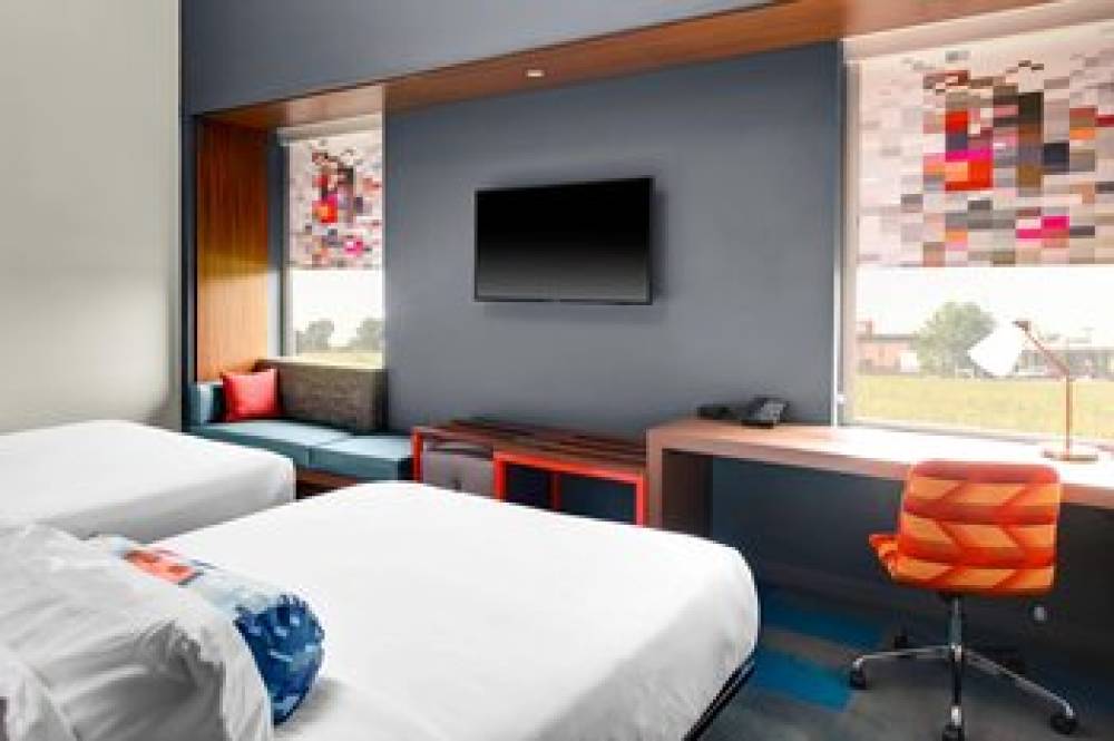Aloft Wichita Northeast 7