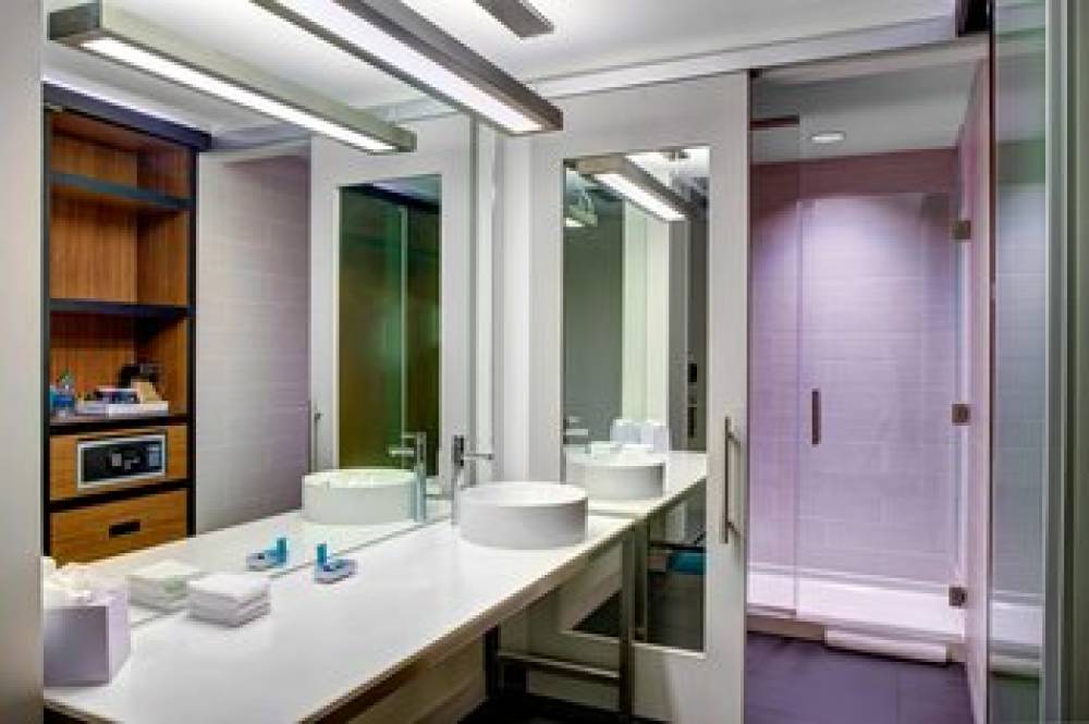 Aloft Wichita Northeast 8