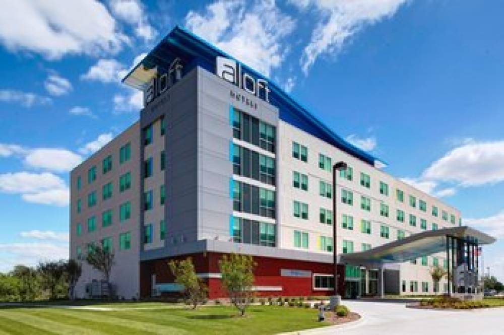 Aloft Wichita Northeast 1