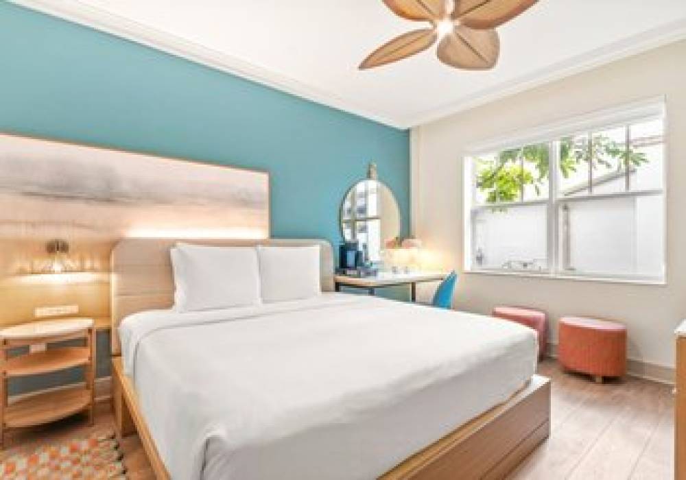 Aloha Fridays Resort 4