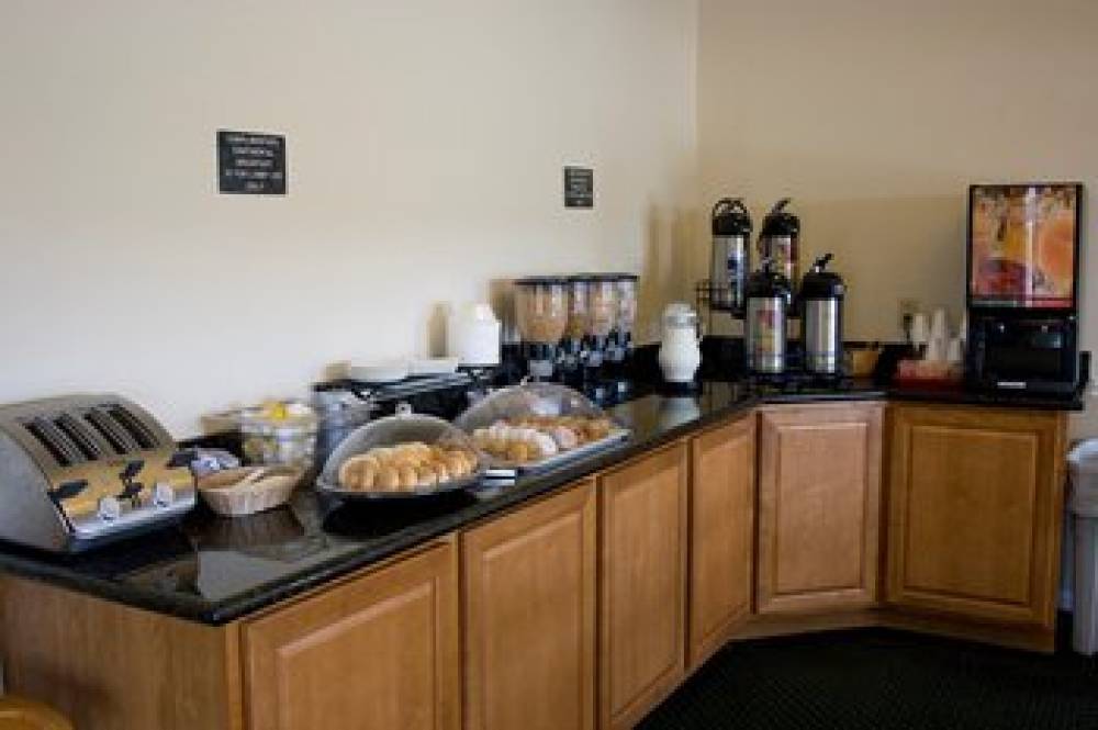 ALPINE INN AND SUITES 7